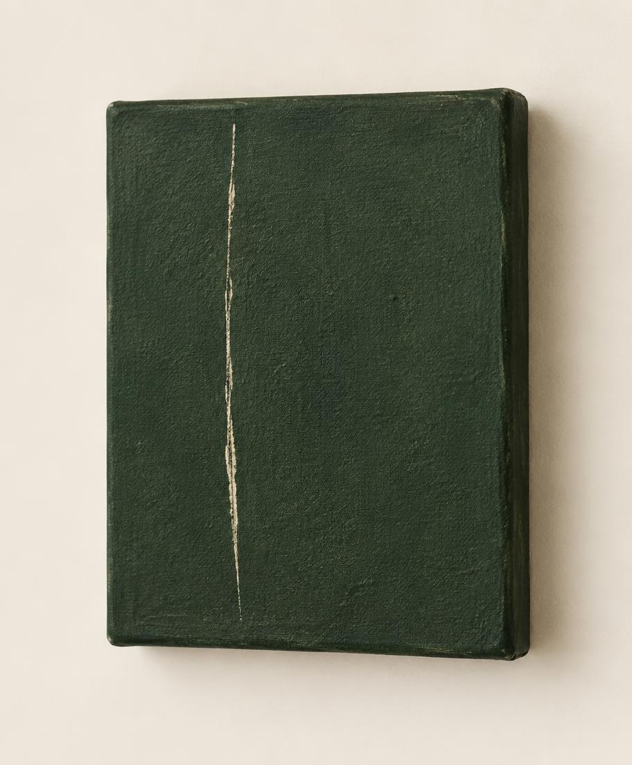 Elena Voss, Green, With Scratch